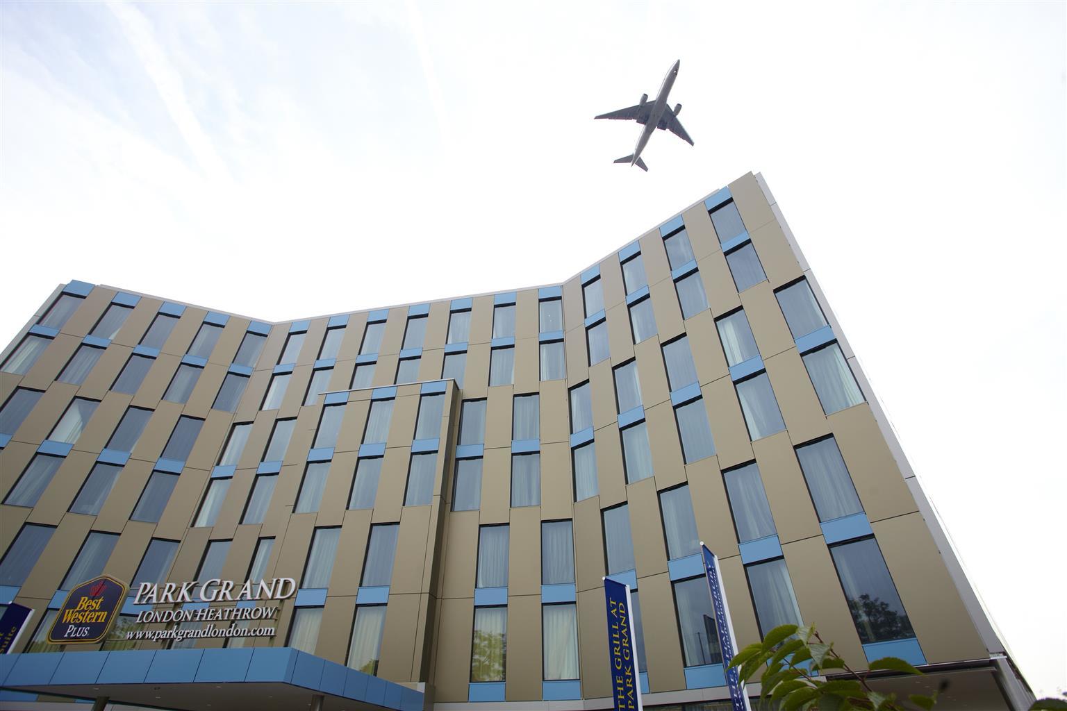 Park Grand Heathrow Hotel Hounslow Exterior foto